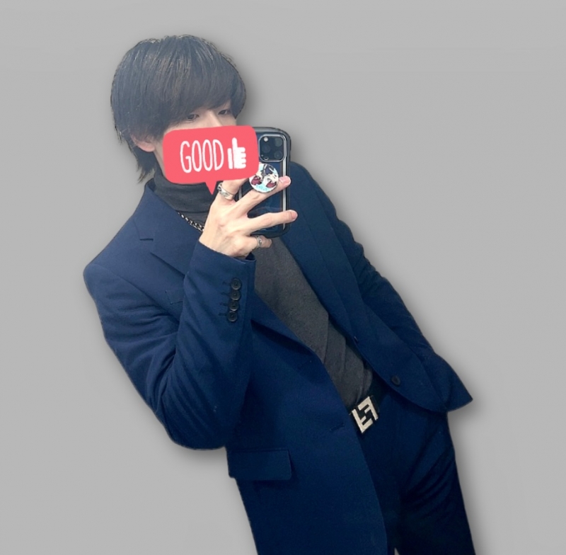 KEN(ケン) セットアップって言ってるけど商品的にはスーツらしい