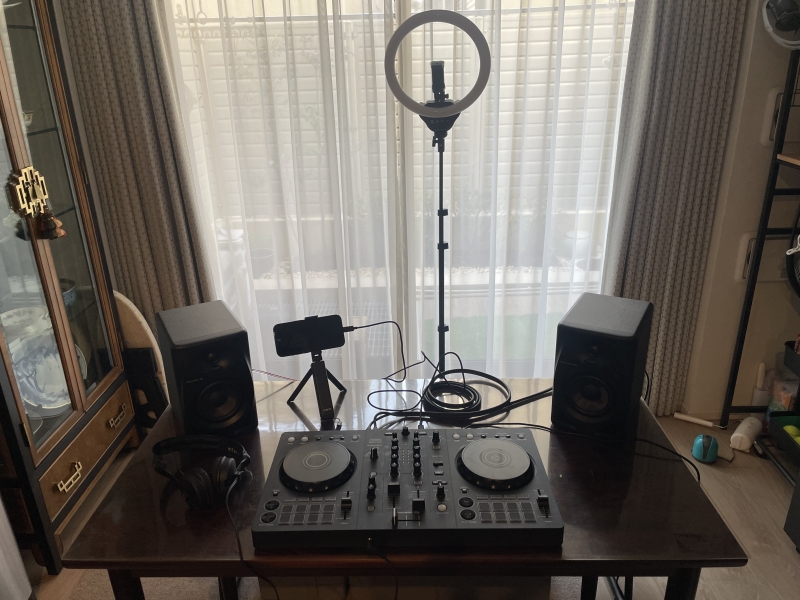 KUZE(クゼ) エロと音楽に生きる