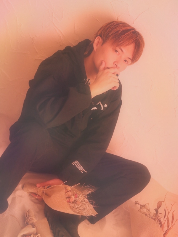 SHION(シオン) こんにちは