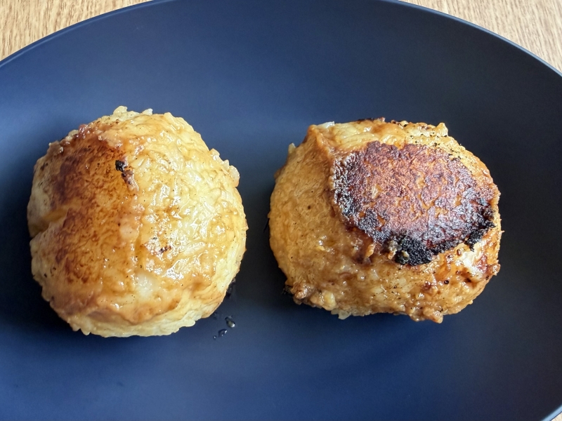 SHINA(ｼﾅ) 焼きおにぎり！！！