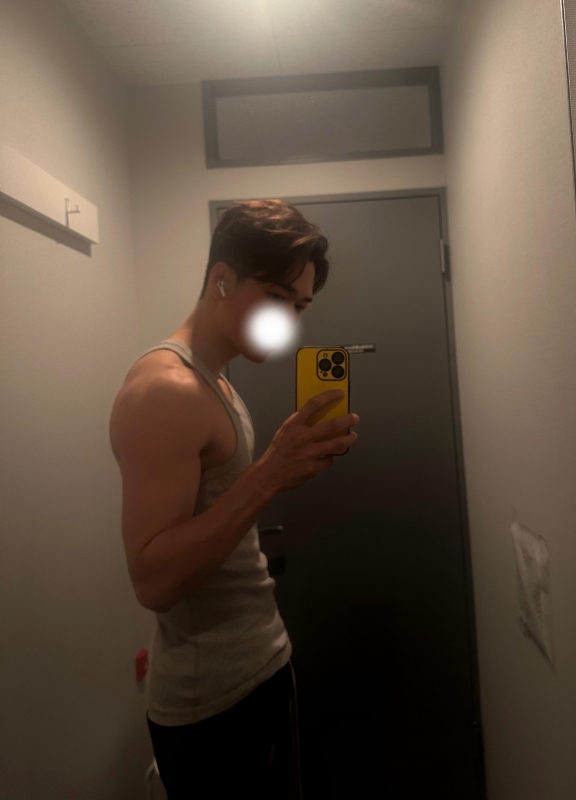 GAKU(ｶﾞｸ) SNS使えないからやる事筋トレ🏋️