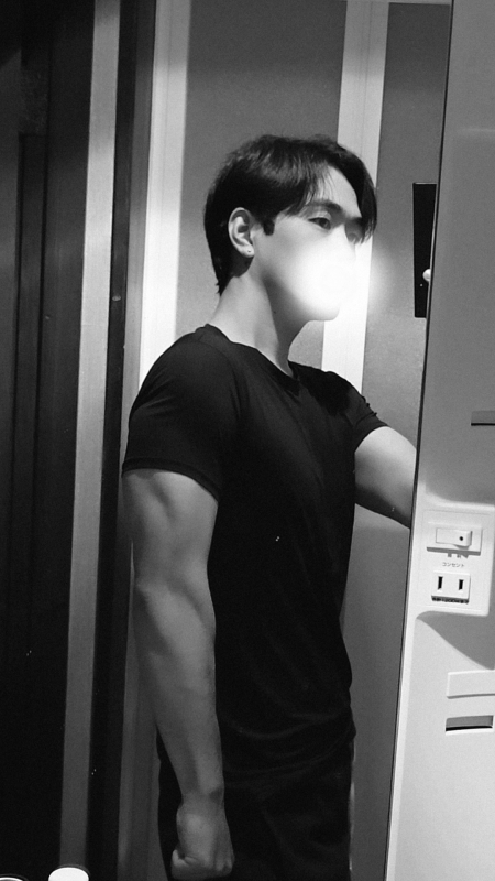 TOBARI(ﾄﾊﾞﾘ) 肩がもっとほしい！！！