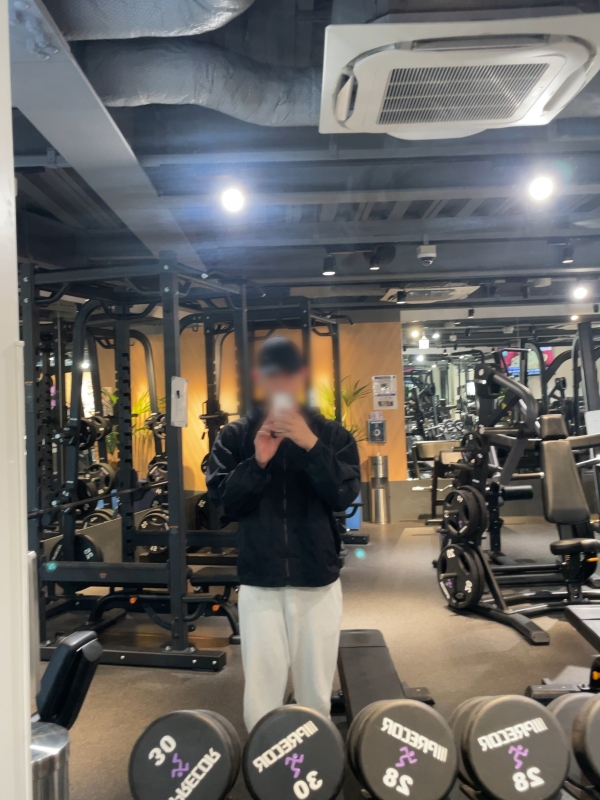 SHIKI(ｼｷ) 〜肩幅と説得力は比例するらしい〜