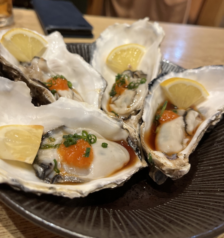 TEN(ﾃﾝ) 生牡蠣を食べました。🦪