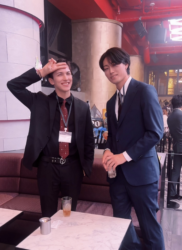 HARRY(ﾊﾘｰ) 🇬🇧忘年会withみずのちゃん🇯🇵