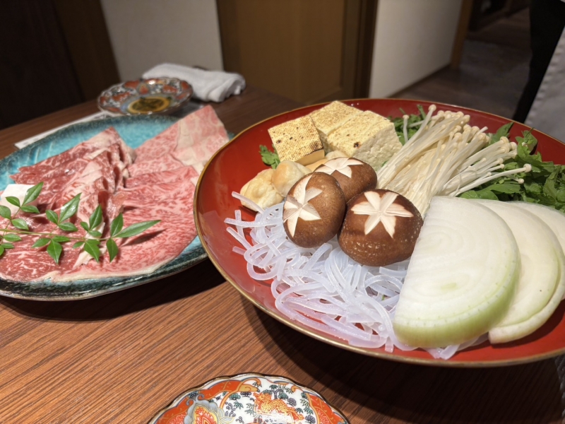 HIKARU(ﾋｶﾙ) すき焼きぃ