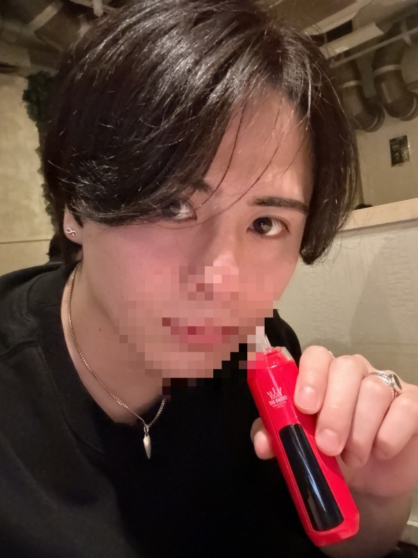 ROI(ﾛｲ) タバコもiQOSも吸いません