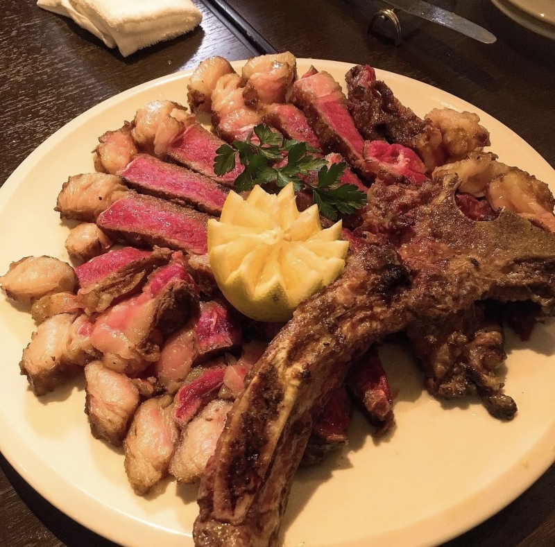 HEI(ﾍｲ) こないだのお肉の骨付き！！