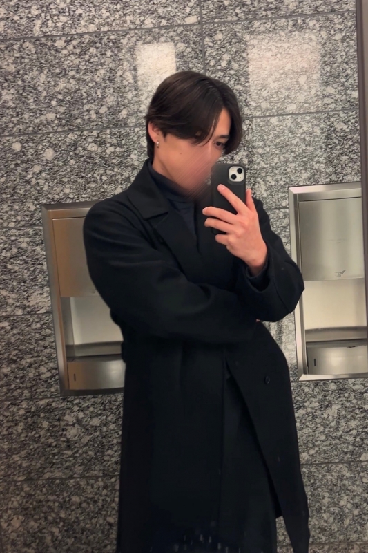 ARATO(ｱﾗﾄ) 【この時期の服装むずい😂】