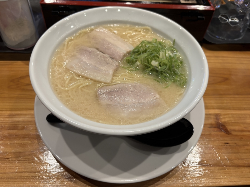 HIKARU(ﾋｶﾙ) 京都ラーメン