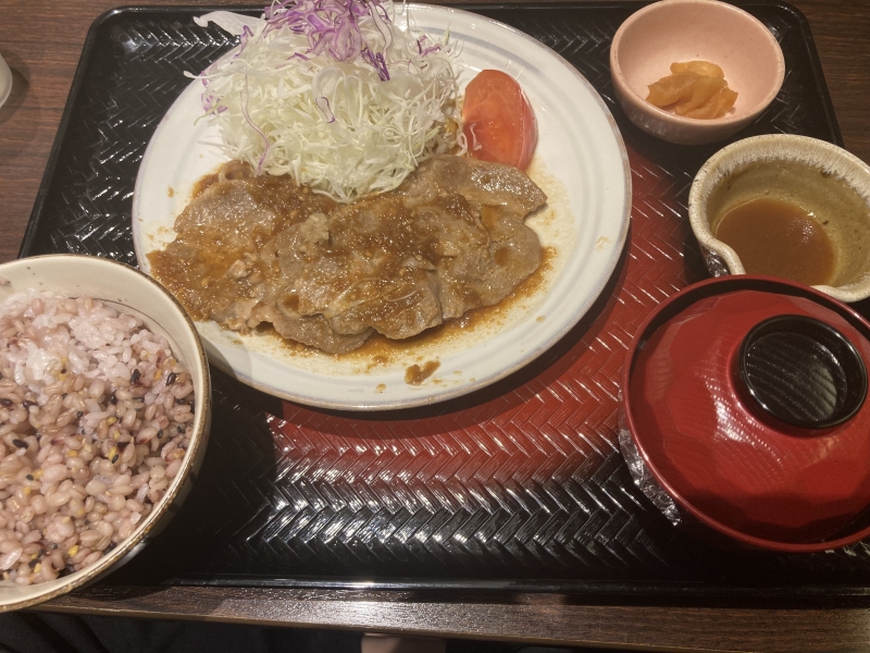 KYLE(ｶｲﾙ) お腹すいた