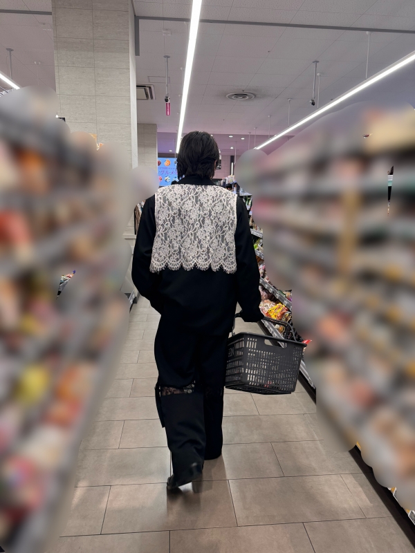 KAREN(ｶﾚﾝ) 自分の後ろ姿