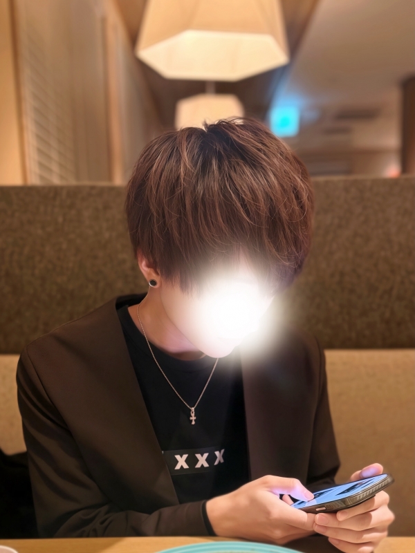 NANASE(ﾅﾅｾ) 今日からデビューです🥰