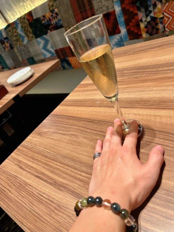 MAHORO(マホロ) お仕事のあと、ご一緒しませんか?