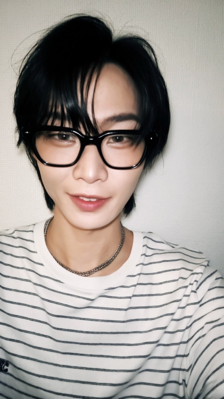 HYO(ヒョウ) 黒髪投稿👓