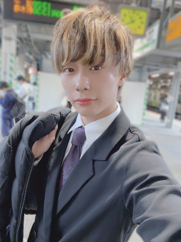 MOEGI（ﾓｴｷﾞ） 友人の結婚式