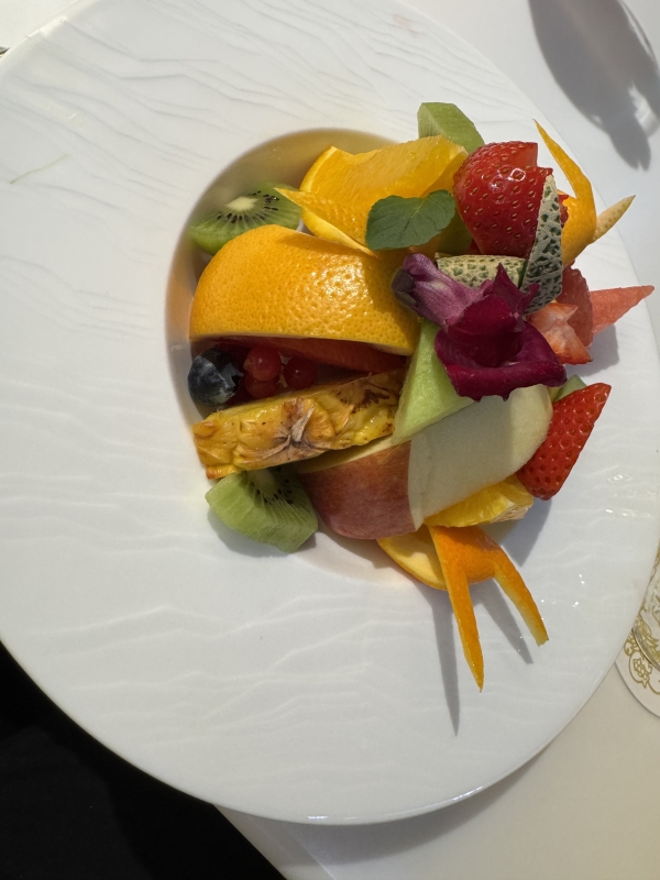 SHUSUKE(ｼｭｳｽｹ) 昨日は夕方から朝まで飲んでいたので