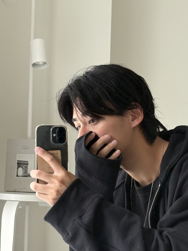 MASH(マッシュ) 黒髪が落ち着く。