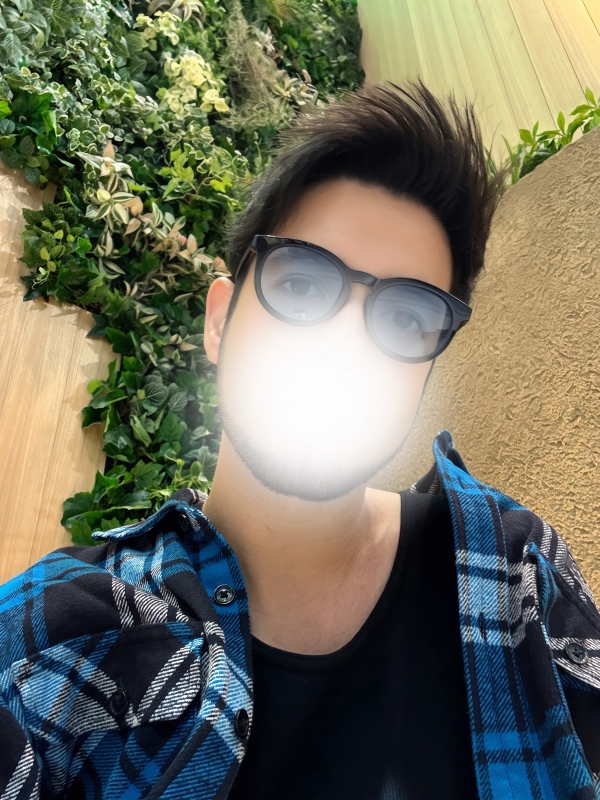 JAN(ジャン) 出勤しております^ ^