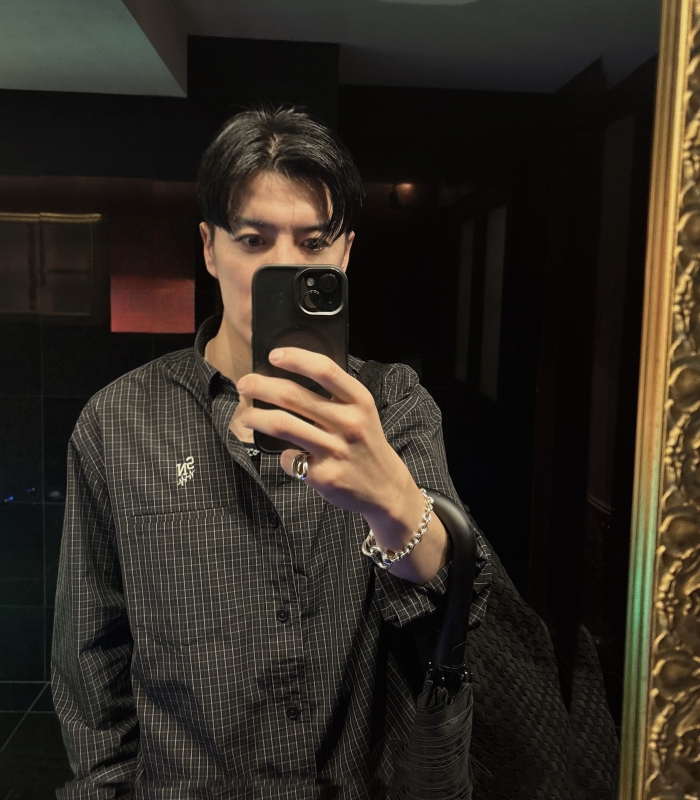 EISHI(ｴｲｼ) 髪の毛切りました🍊