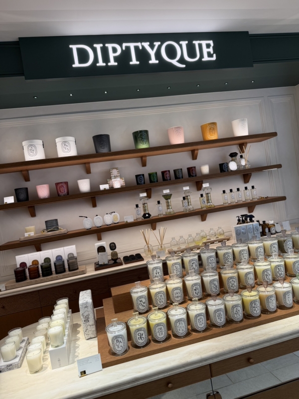 GEN(ゲン) 施術中に使用する高級フレグランスを新たに導入いたしました。