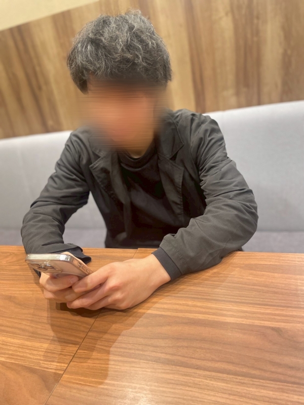 REN(ﾚﾝ) ご連絡、待ってますよ💕