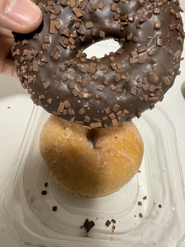 RYOU(リョウ) スーパーのドーナツ🍩