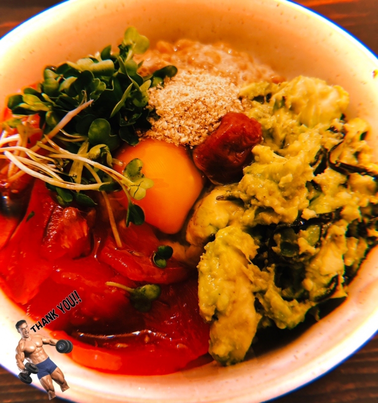 MOCHI（ﾓﾁ） モチ丼。