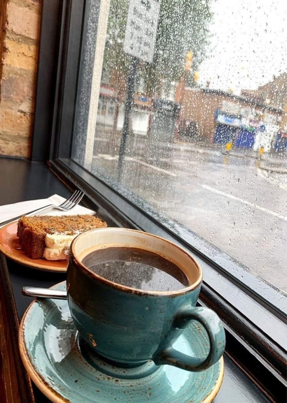 CHIKATO(ﾁｶﾄ) ［初出勤日🍀　小雨の昼下がり］