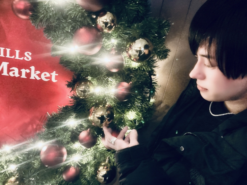 M(エム) 君が思ってる以上に君は美しい。