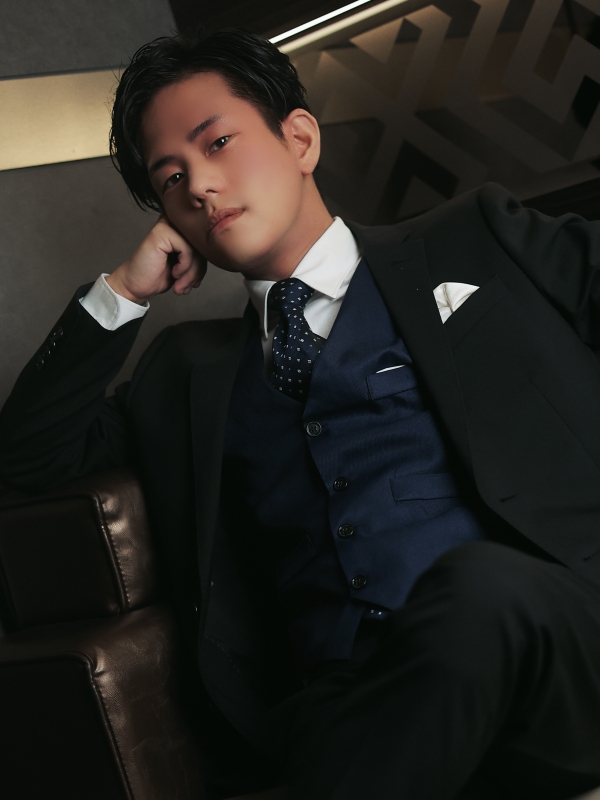 M(エム) 23時までお待ちしています✌️