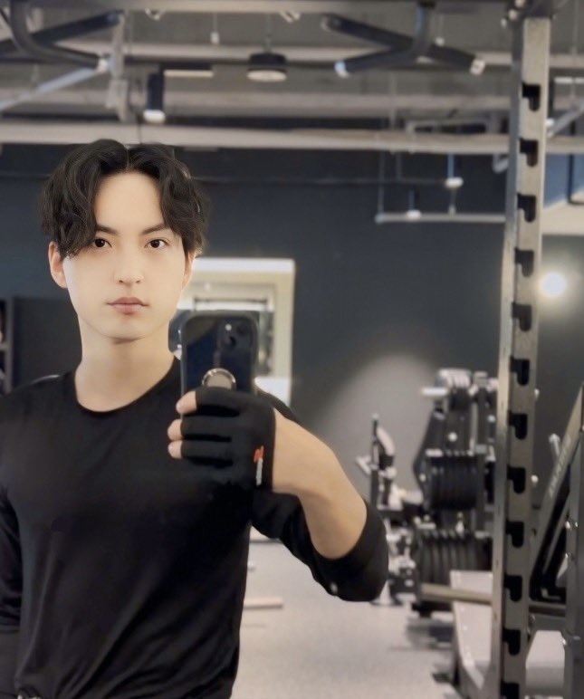UTARI(ｳﾀﾘ) ジムへ💪