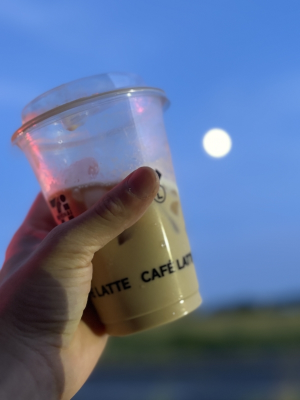 NAGOMI（ﾅｺﾞﾐ） なんだかんだセブンのカフェラテが1番うまい