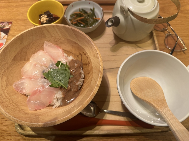 REONA(レオナ) 鯛茶漬け!