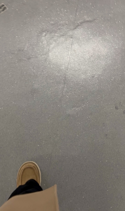 KONOSUKE(コウノスケ) 渋谷は下向いても星空が見える