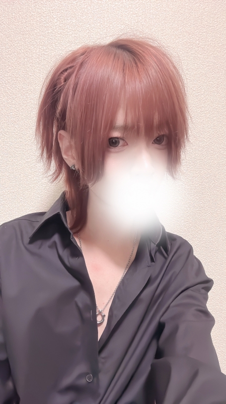 REONA(レオナ) 暑い。。