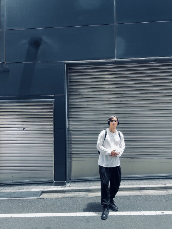 KONOSUKE(コウノスケ) 暑すぎんだろ