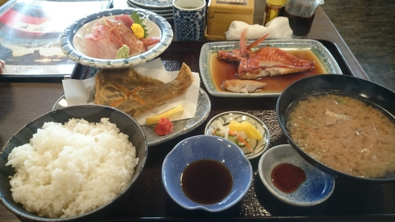 REN（ﾚﾝ） 定食