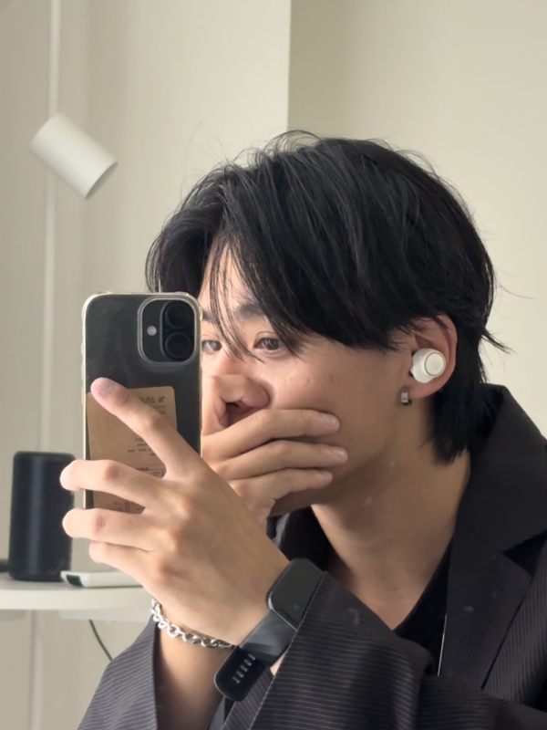 MASH(ﾏｯｼｭ) 毛流れセンターパート、前髪ちょい垂らし