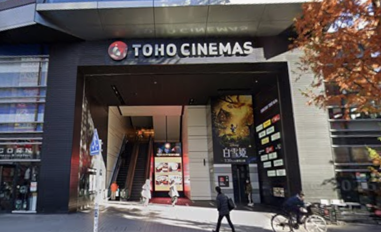 TOHOシネマズ新宿エスカレーター前
